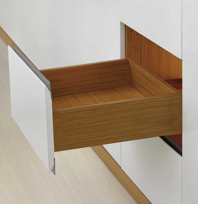 ریل فانتونی مدلB206